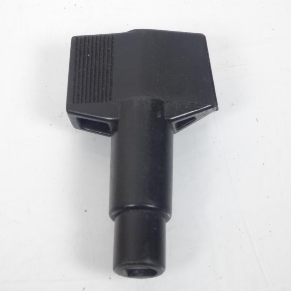 photo piece : Pièce de carburateur->