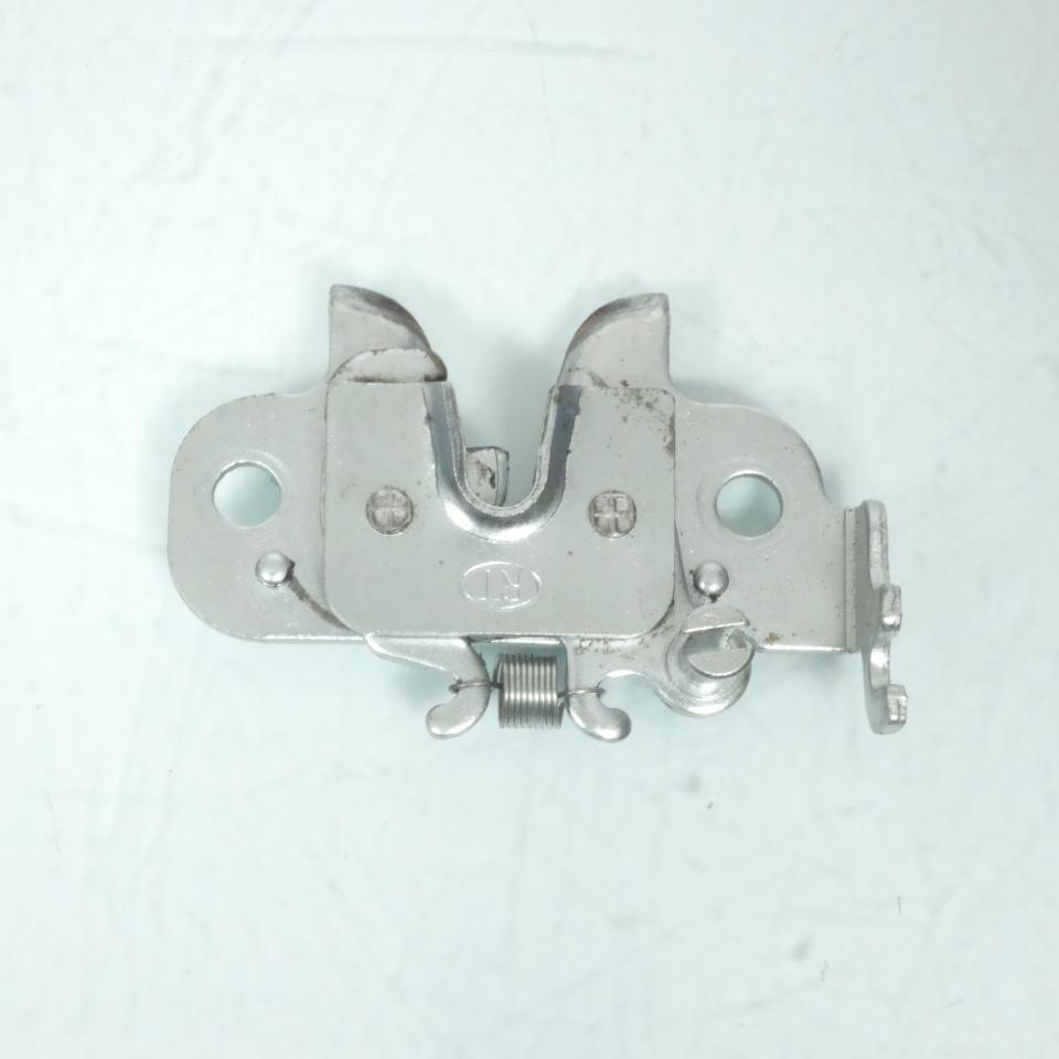 Serrure de selle origine pour scooter Peugeot 50 STREETZONE 2T 2014 à 2020