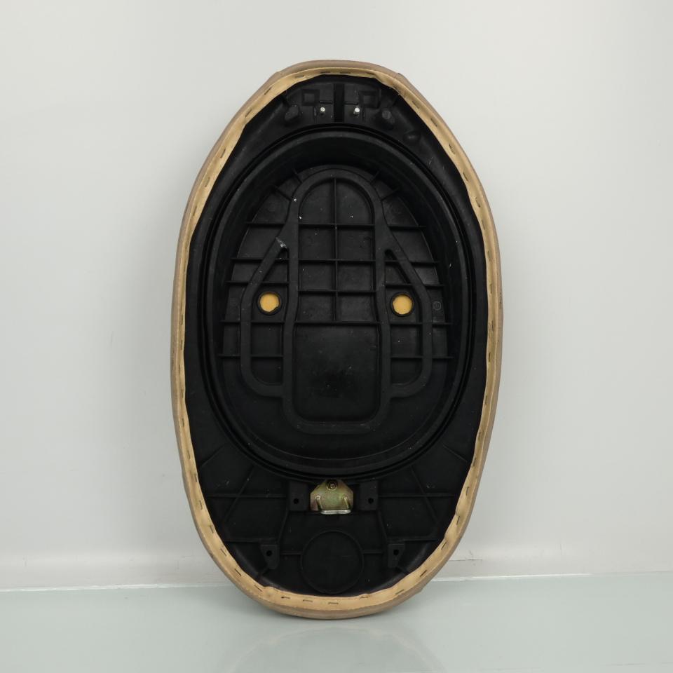 Selle biplace simili cuir beige origine pour scooter Occasion