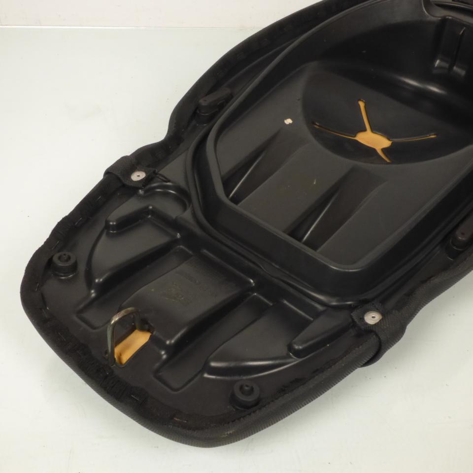 Selle origine pour scooter Piaggio 50 NRG Power 2005-2012 959396 ZAPC45100 Occasion