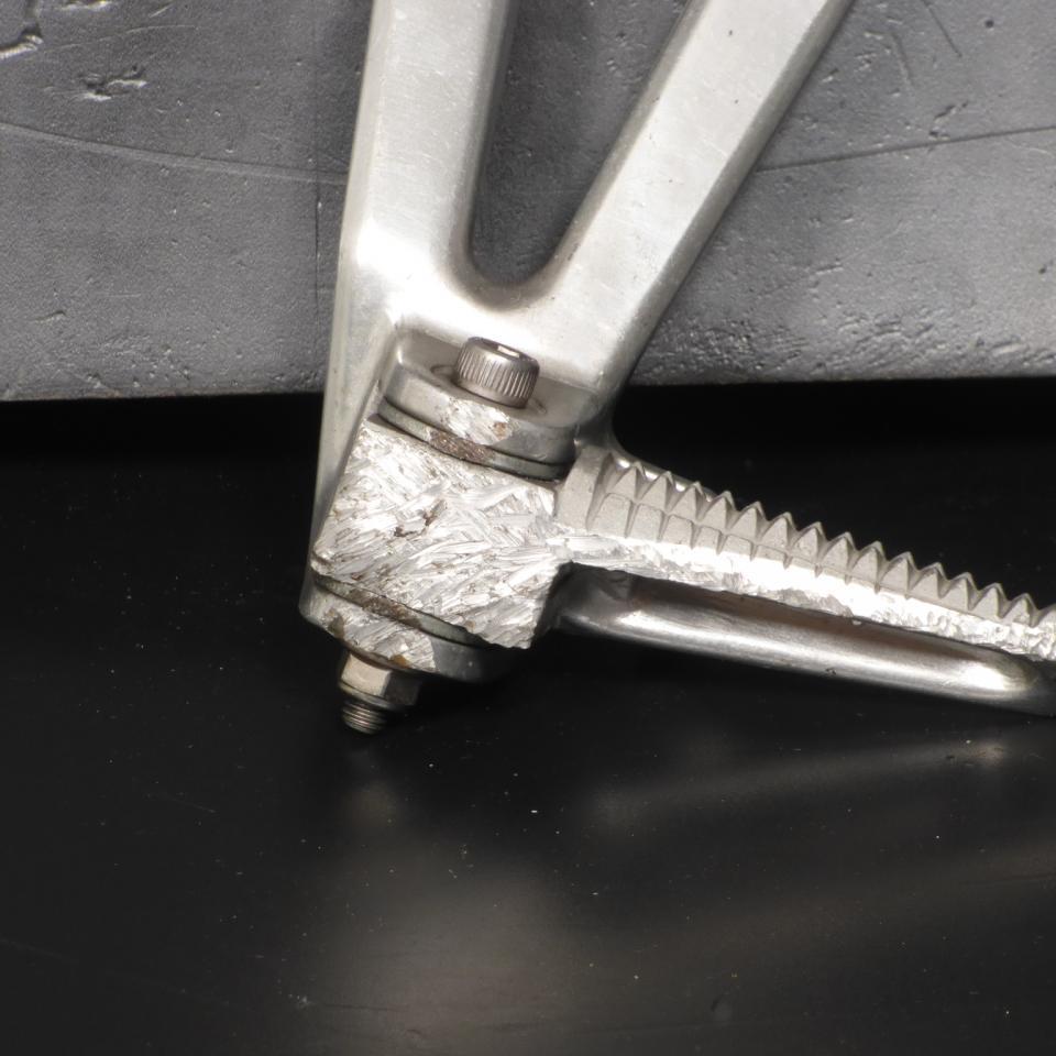 Platine repose pied passager gauche origine pour moto Yamaha 1000 R1 1998-1999 4XV