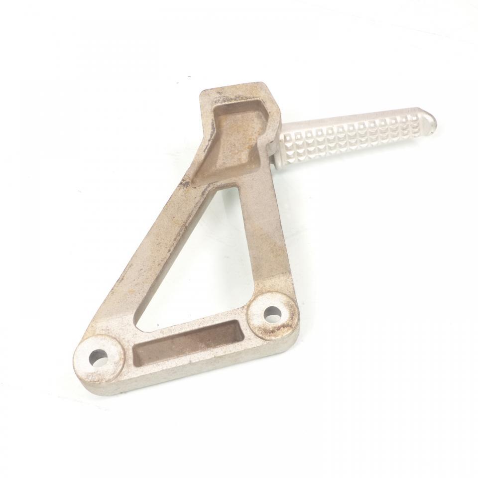 Platine repose pied passager gauche origine pour Daelim 125 Roadwin FI 2007-2010