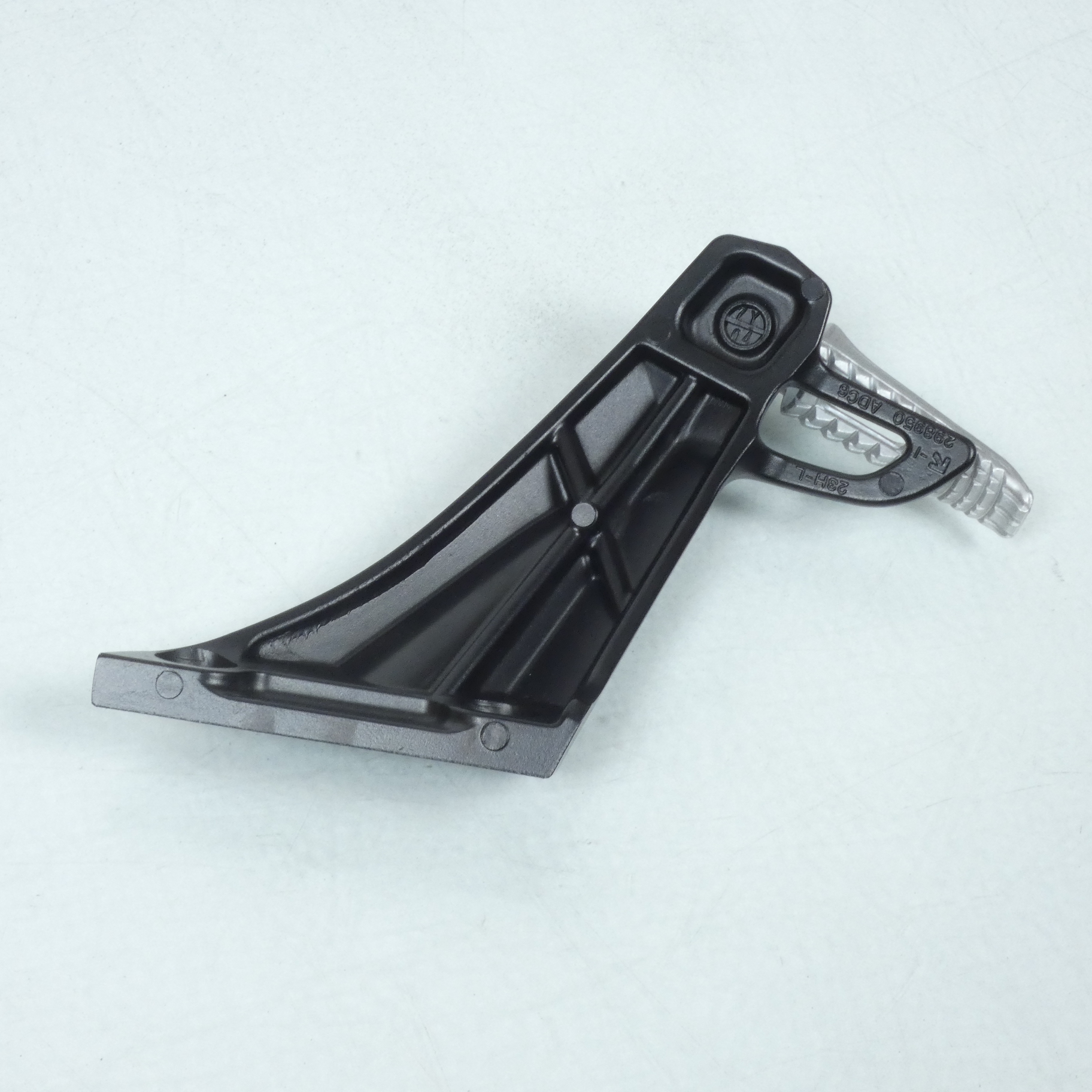 Platine de repose pied passager gauche origine pour Moto Suzuki 1300 GSX b-king 2008 à 2012 23H-L 298950 / 43700-23H00-000 Neuf