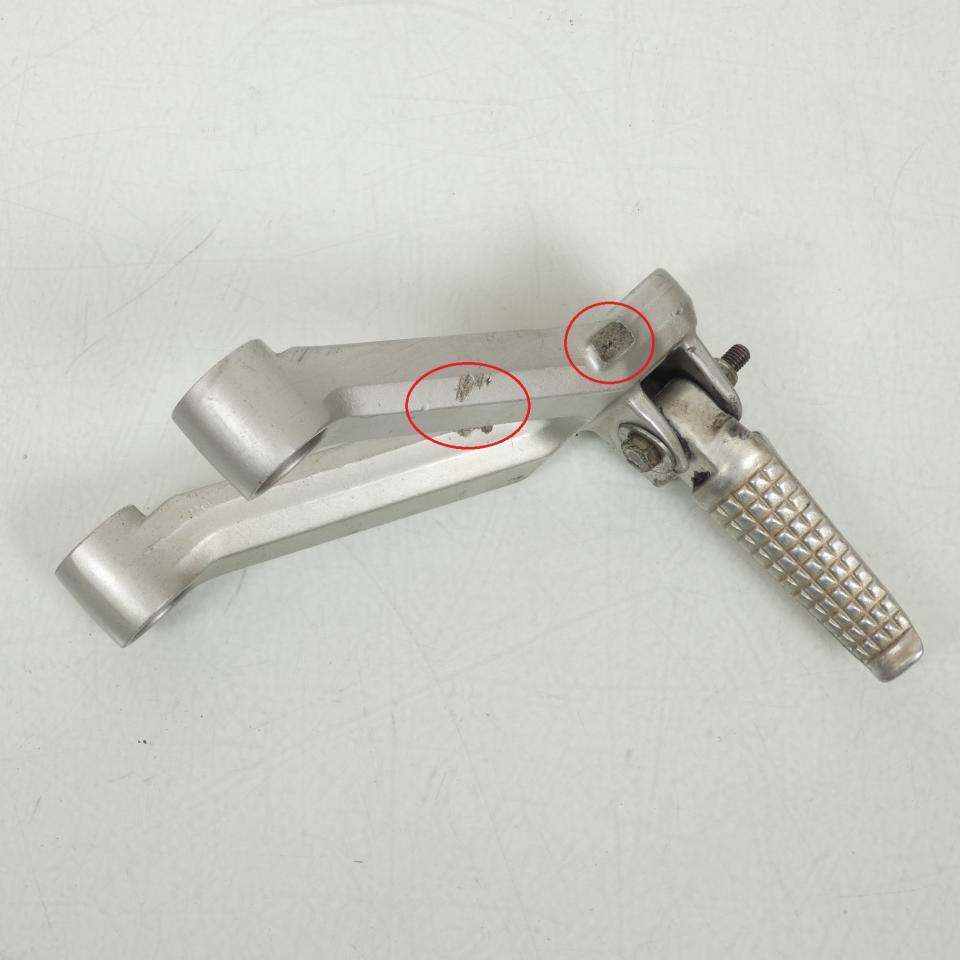 Platine repose pied passager gauche pour moto Suzuki SV 650 2003 à 2012 17G20