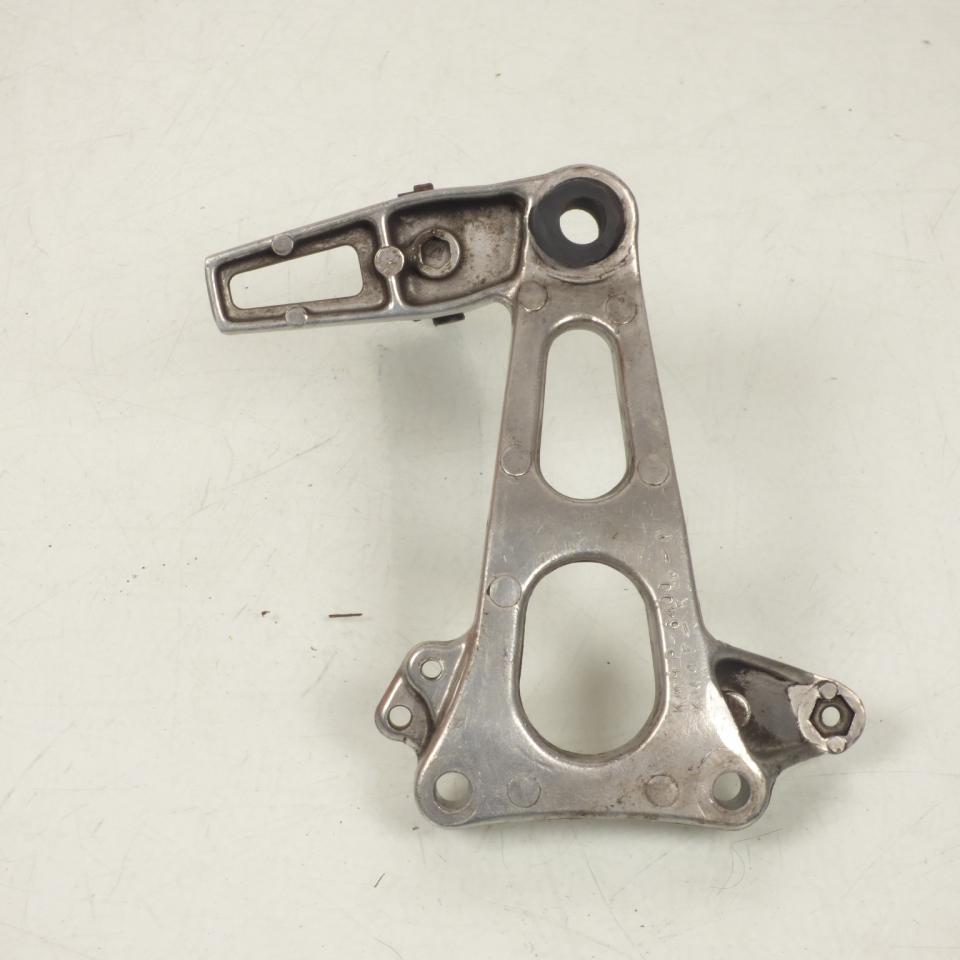 Platine de repose pied passager droit origine pour Moto Honda 400 NSR 1985 à 1987 KM9P-6400 / KM4P-R Occasion