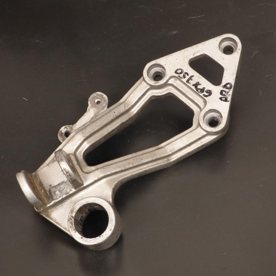 photo piece : Platine de repose pied passager droit->Kawasaki ZX F1-F4