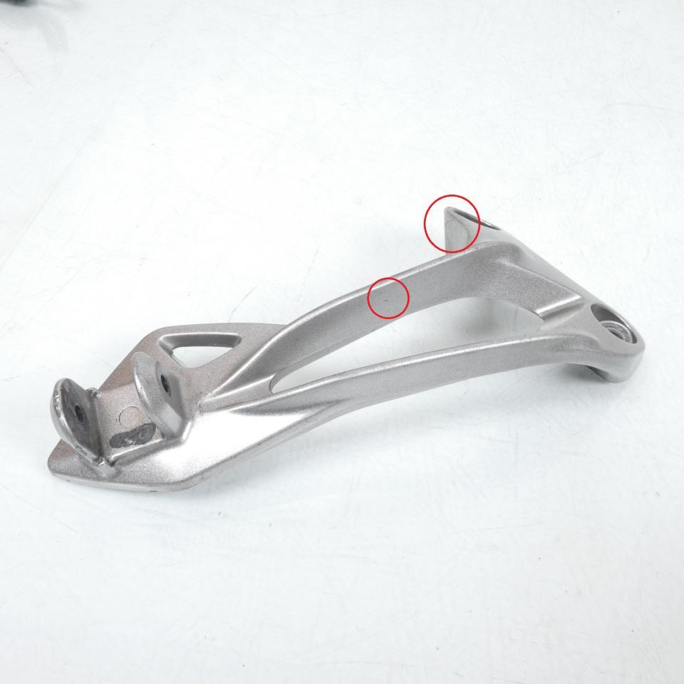 Platine repose pied passager droit pour moto Kawasaki 1000 ZX10R 06-07 0229 350630229