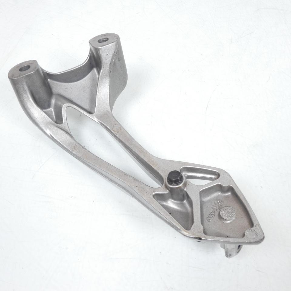 Platine repose pied passager droit pour moto Kawasaki 1000 ZX10R 06-07 0229 350630229