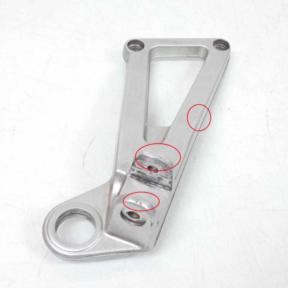 Platine repose pied passager droit pour moto Ducati 750 Ss Ie 1999 à 2002 82410451A