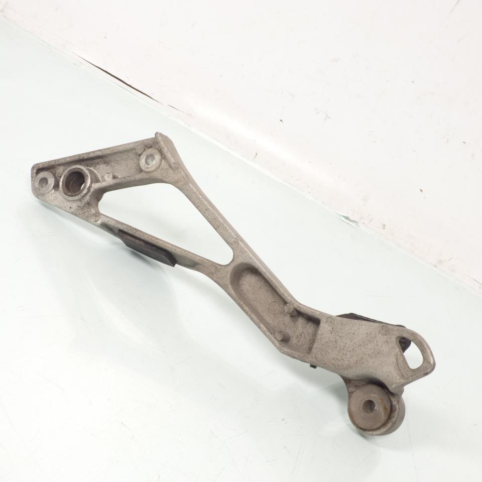 Platine de repose pied passager droit origine pour Moto Yamaha 850 TDM 1991 à 1995 3VD Occasion