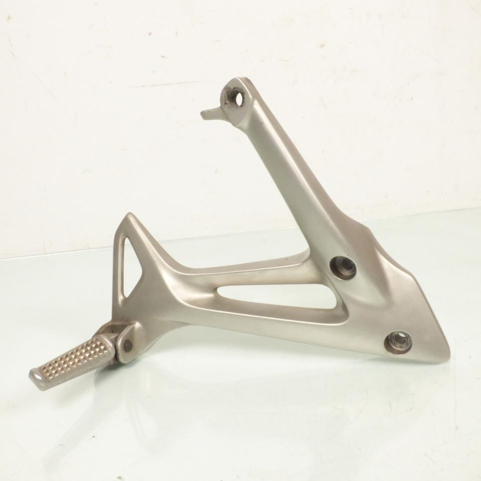 Platine de repose pied passager droit pour Honda VFR