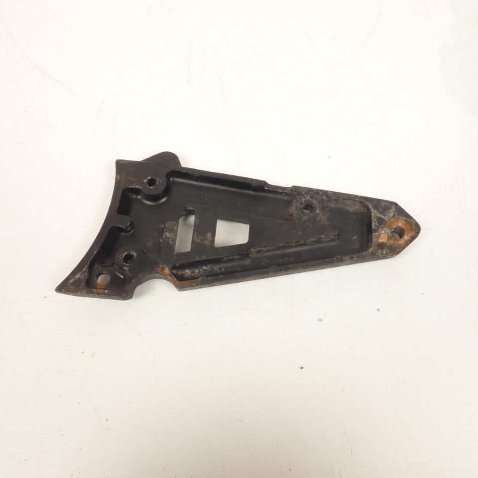 Platine de repose pied passager droit origine pour Moto Kawasaki 550 KZ H1 GPZ 1982 à 1983 KZ550H-R Occasion