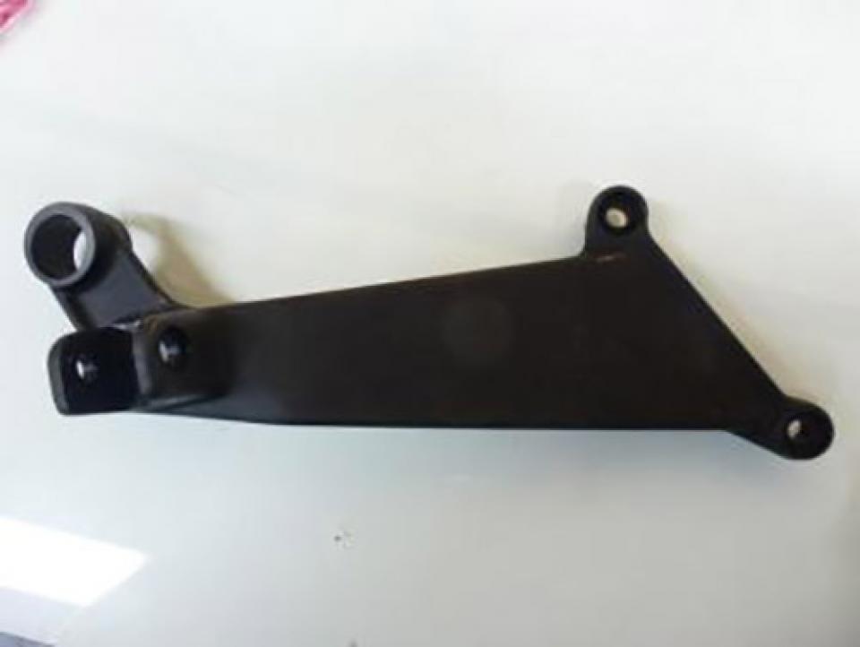 Platine de repose pied passager droit pour Aprilia RSV