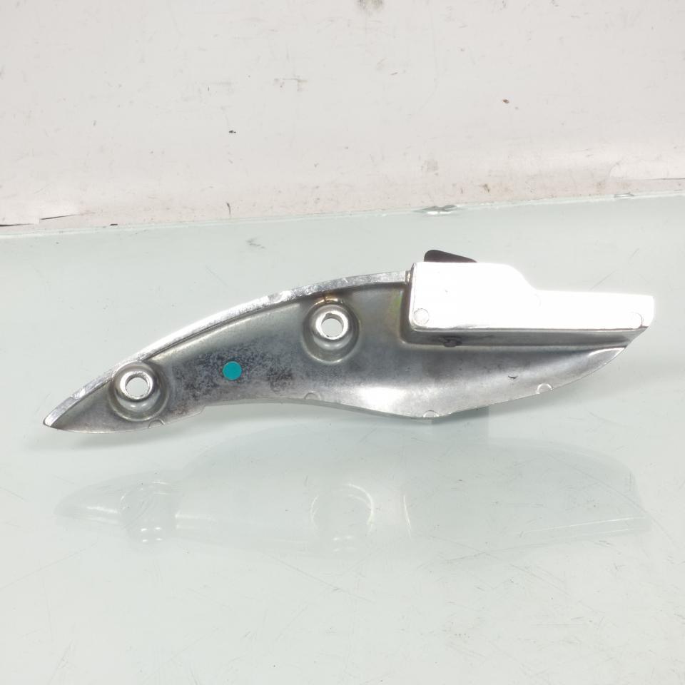 Platine repose pied passager droit origine pour moto Kymco 125 Zing 1996 à 2003