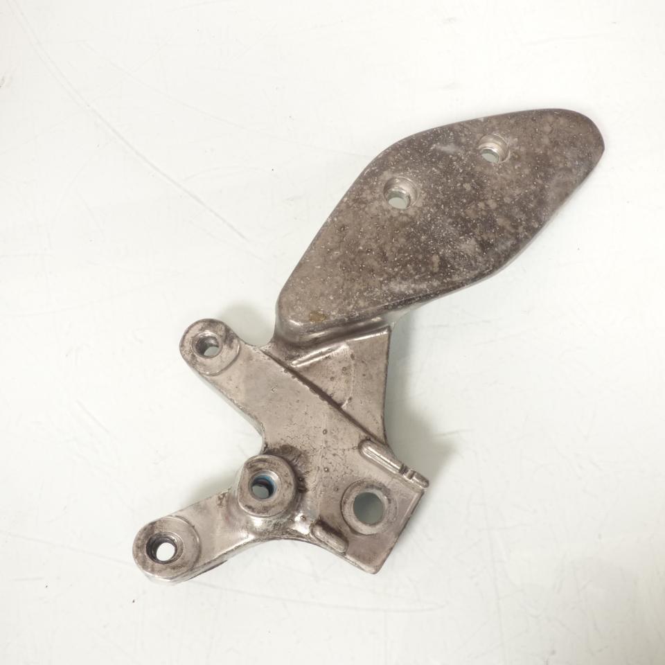 photo piece : Platine de repose pied pilote gauche->Yamaha YZF Thunderace