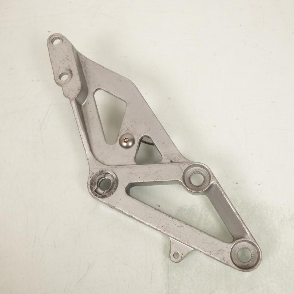 Platine de repose pied pilote droit pour Suzuki Gsx-R