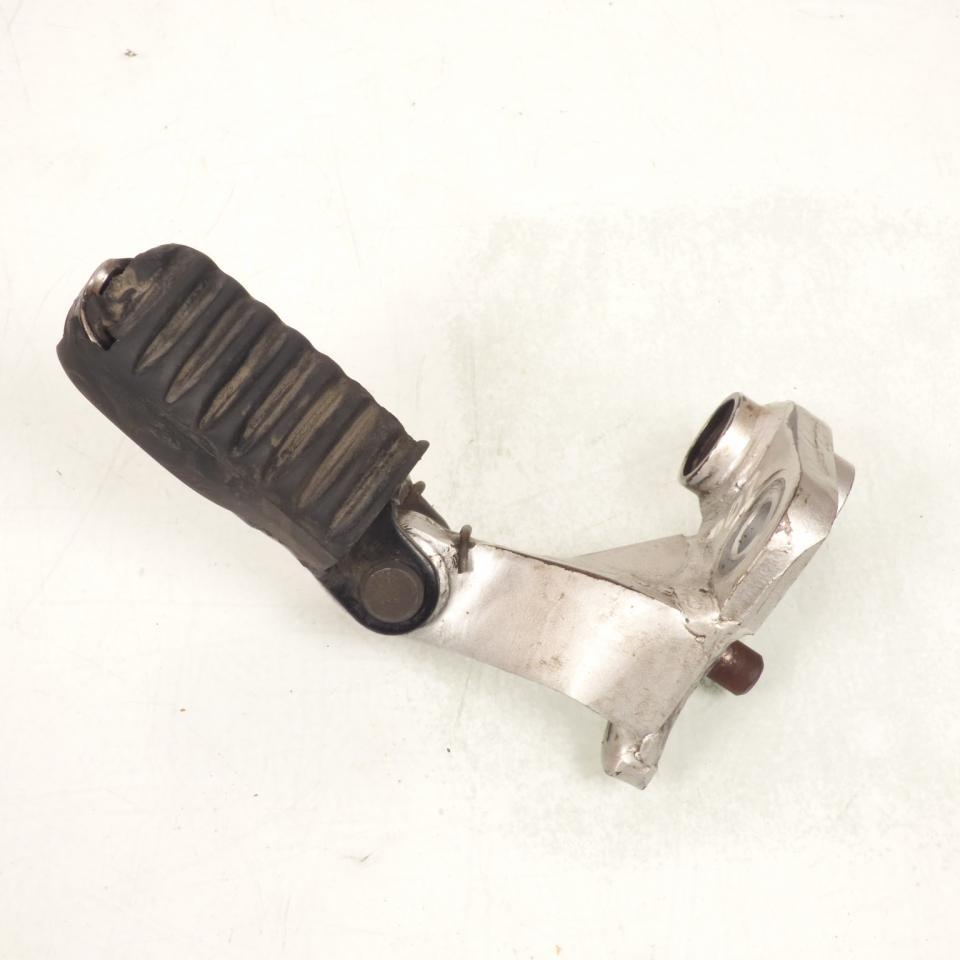 Platine de repose pied pilote droit pour Honda XRV Africa twin