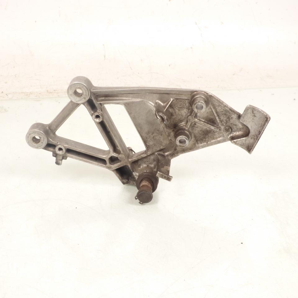 Platine de repose pied pilote droit origine pour Moto Honda 750 VFR 1990 à 1993 RC36 / MT4MR Occasion