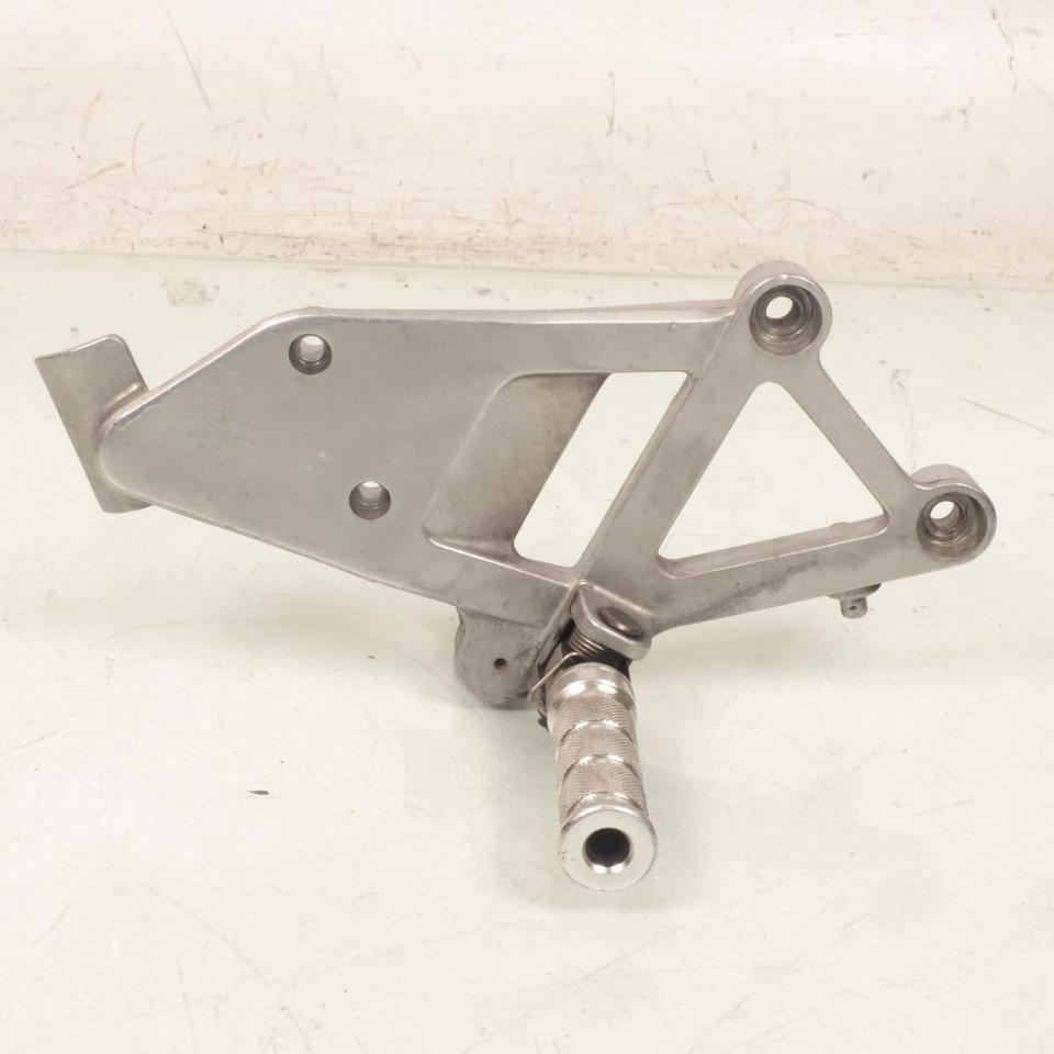 Platine de repose pied pilote droit pour Honda VFR