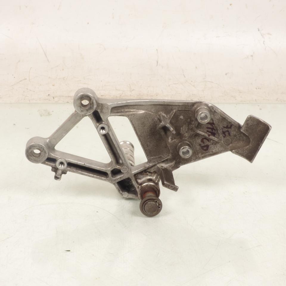 Platine de repose pied pilote droit origine pour Moto Honda 750 VFR 1990 à 1993 RC36 / MT4MR Occasion