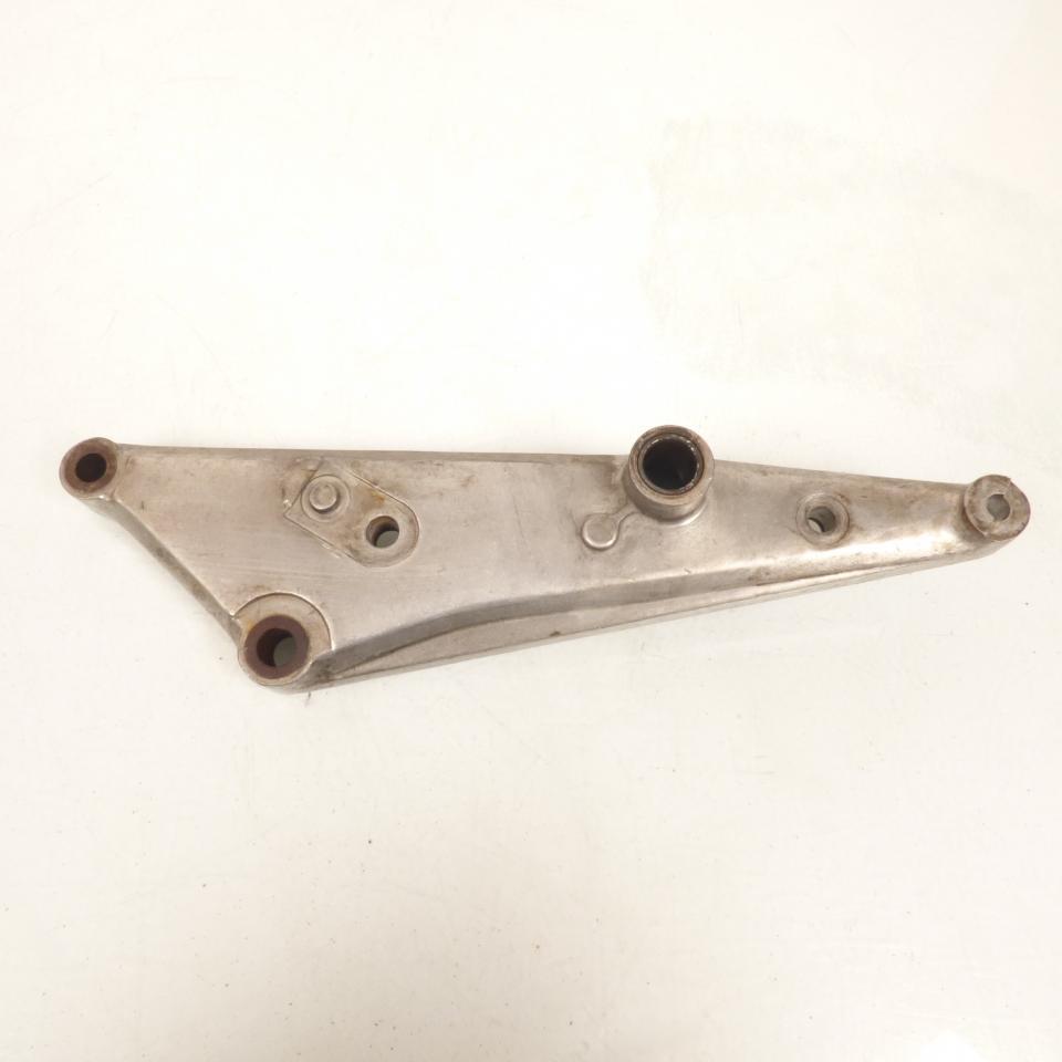Platine de repose pied pilote droit pour Honda CB