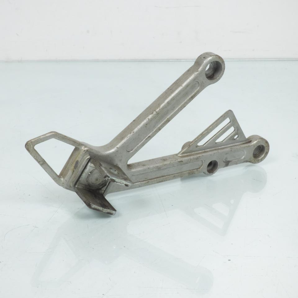 Platine de repose pied pilote droit origine pour moto Gilera 125 MXR Occasion