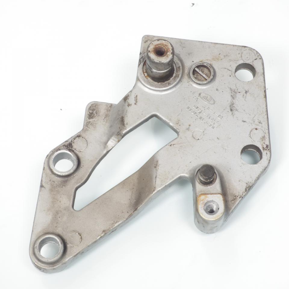 Platine de repose pied pilote droit origine pour Moto Kawasaki 600 GPZ 1985 à 1989 35011-1245 Occasion