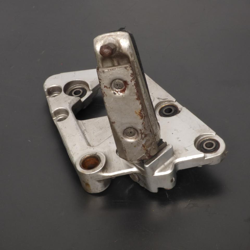 Platine repose pied pilote droit origine pour moto Suzuki 1100 GSXF 1988 à 1994 48B