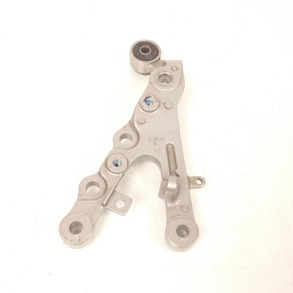 Platine de repose pied pilote droit origine pour moto Yamaha 600 YZF R6 2006 à 2011 2C0274430000 / 2C0-3 Occasion