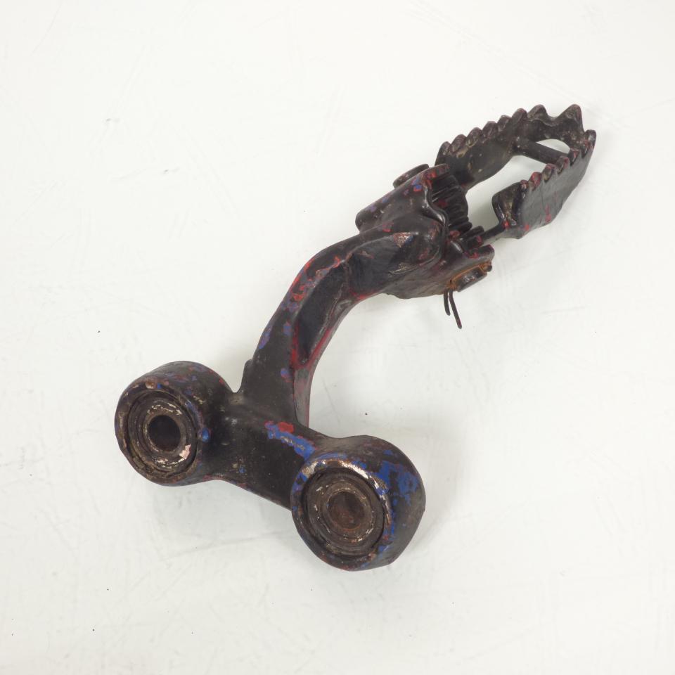 Platine de repose pied pilote droit pour Suzuki DR