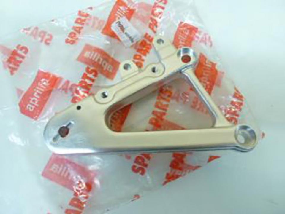 Platine de repose pied pilote droit pour Aprilia SL Falco