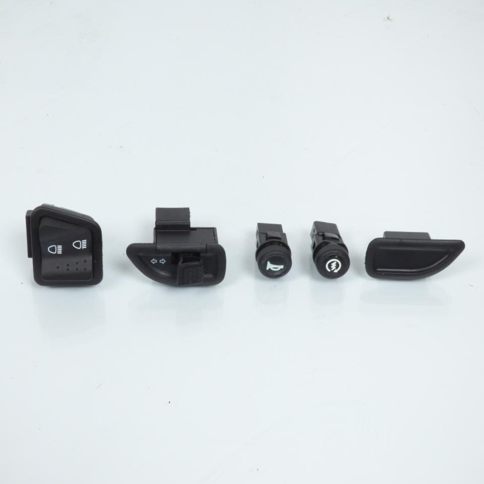 photo piece : Bouton de couvre guidon->Piaggio ZIP 2T AC