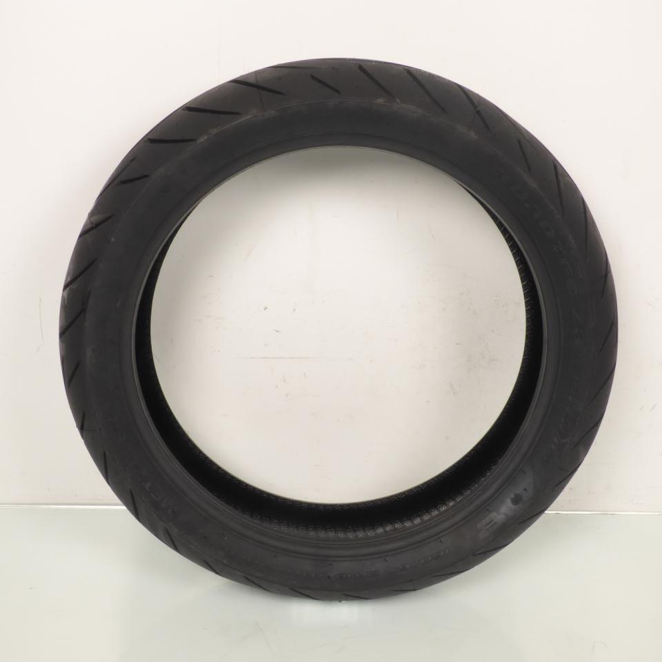Pneu arrière tubeless 160/60-18 Metzeler ROADTEC INTERACT Z8 pour moto 2491800