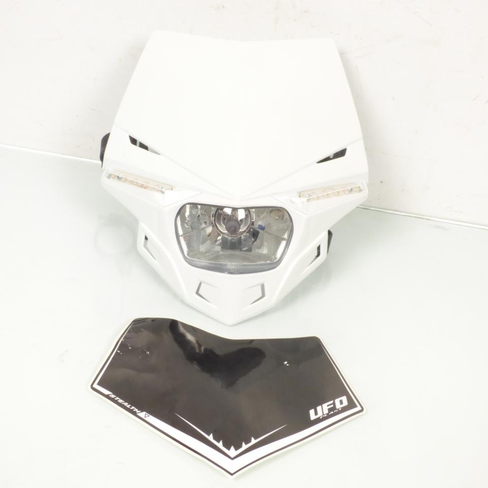 photo piece : Plaque phare->UFO 