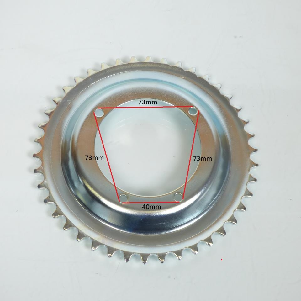 Couronne de transmission pour mobylette Peugeot 101 42 dts Pas 415 diamètre 81mm