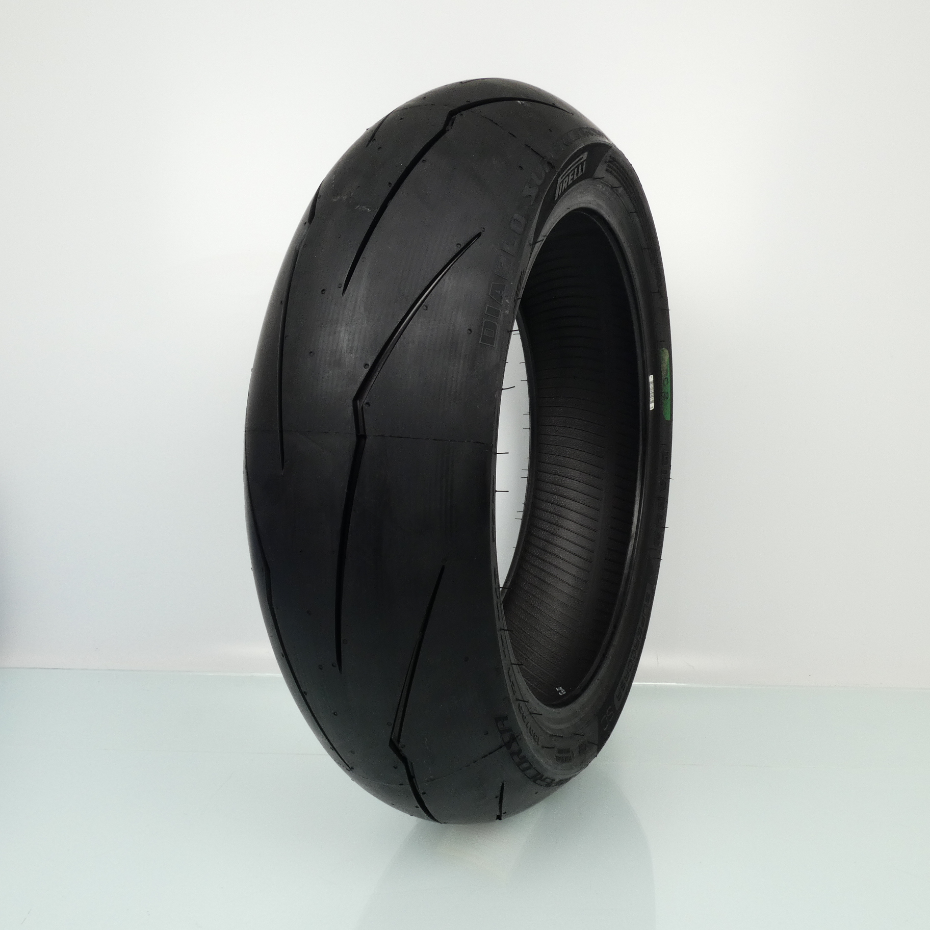 Pneu arrière Pirelli Diablo Supercorsa V3 SC2 180/55 ZR 17 73W pour moto AR Neuf