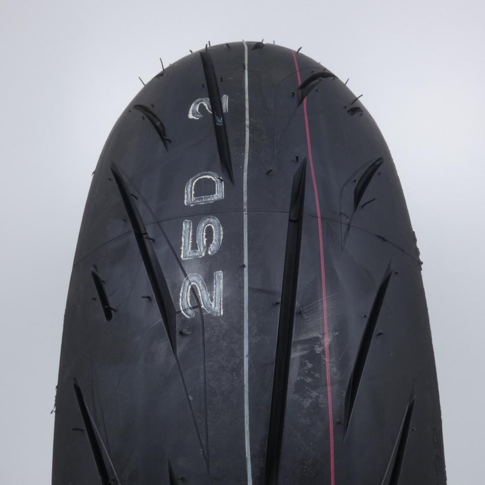 Pneu arrière 180-55-17 Bridgestone Battlax S22R 180/55 ZR 17 73W pour moto Neuf