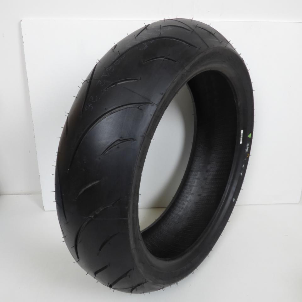 Pneu 180-55-17 pour motocycle