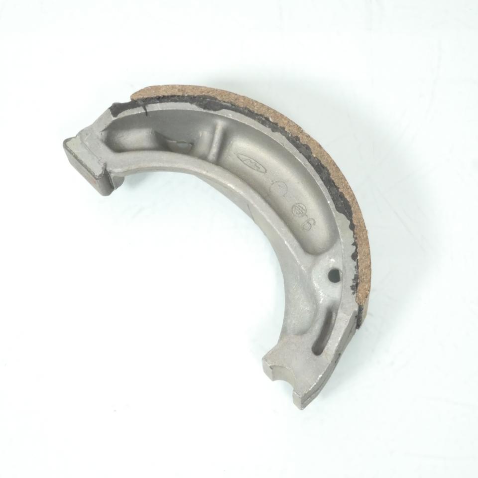 Mâchoire de frein origine pour Moto Honda 125 XLR 1982 à 1984 JD04 / 43120-KB9-005/43120-KB9-015 Neuf