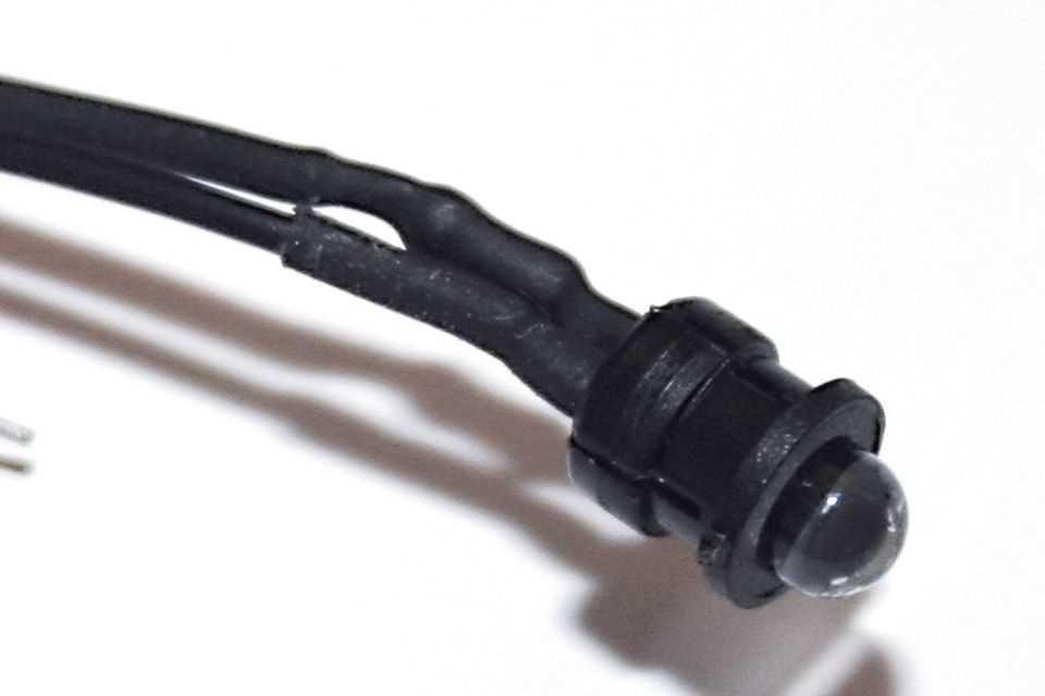 Pièce électrique diverse pour  