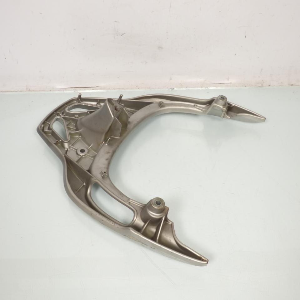 Poignée passager origine pour Honda 125 Pantheon 2003 à 2006 81200-KRJ-900