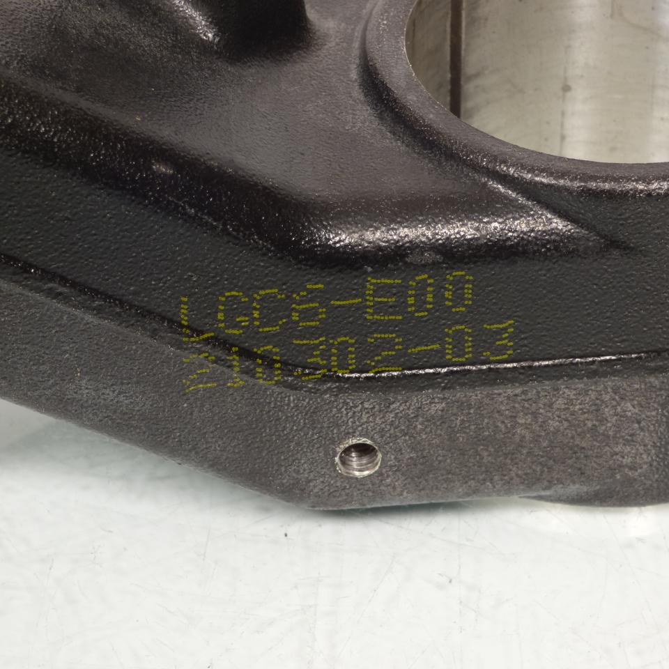 Té de fourche origine pour scooter Kymco 550 Ak 2017 à 2020 LGC6-E00 Occasion