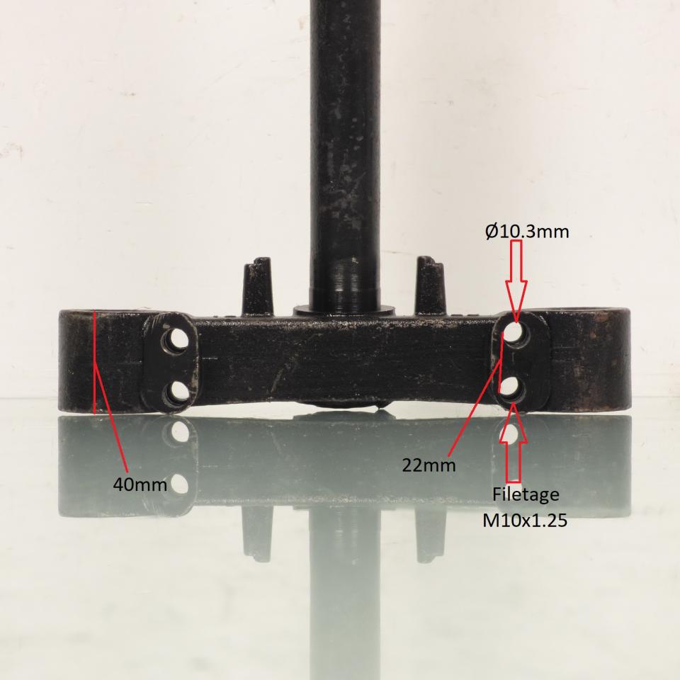 Té de fourche Ø30mm pour scooter Chinois 50 TB00-090100000 entre axe 182mm