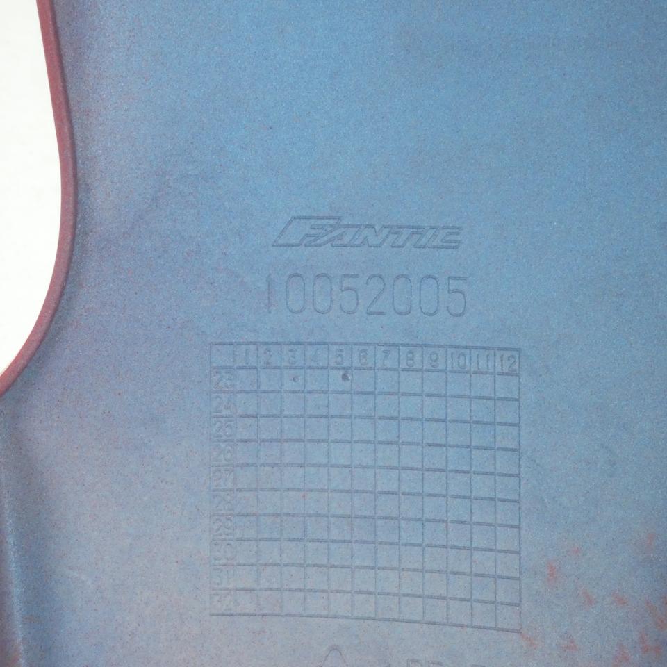 Couvre réservoir droit pour moto Fantic 125 Caballero 10167005 10052005 rouge