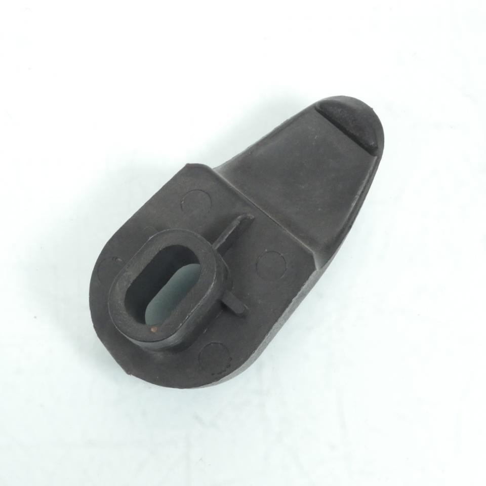 Attache paquet de tablier arrière origine pour scooter Benzhou 50 YY50QT6B TB6B-070301002 Neuf