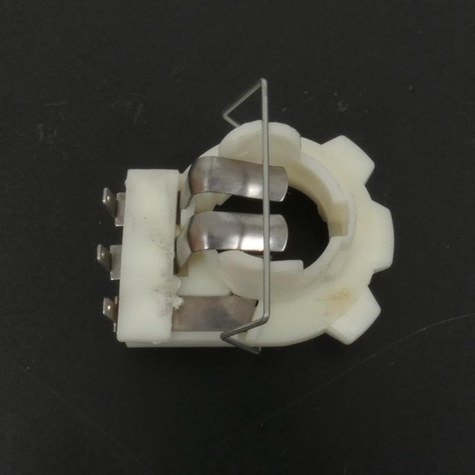 Douille support porte ampoule RMS pour scooter Yamaha 50 BWS 2004 à 2016 Neuf