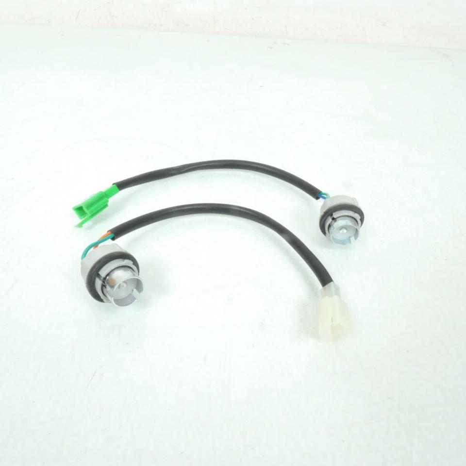 photo piece : Douille support porte ampoule->Peugeot Kisbee 2T