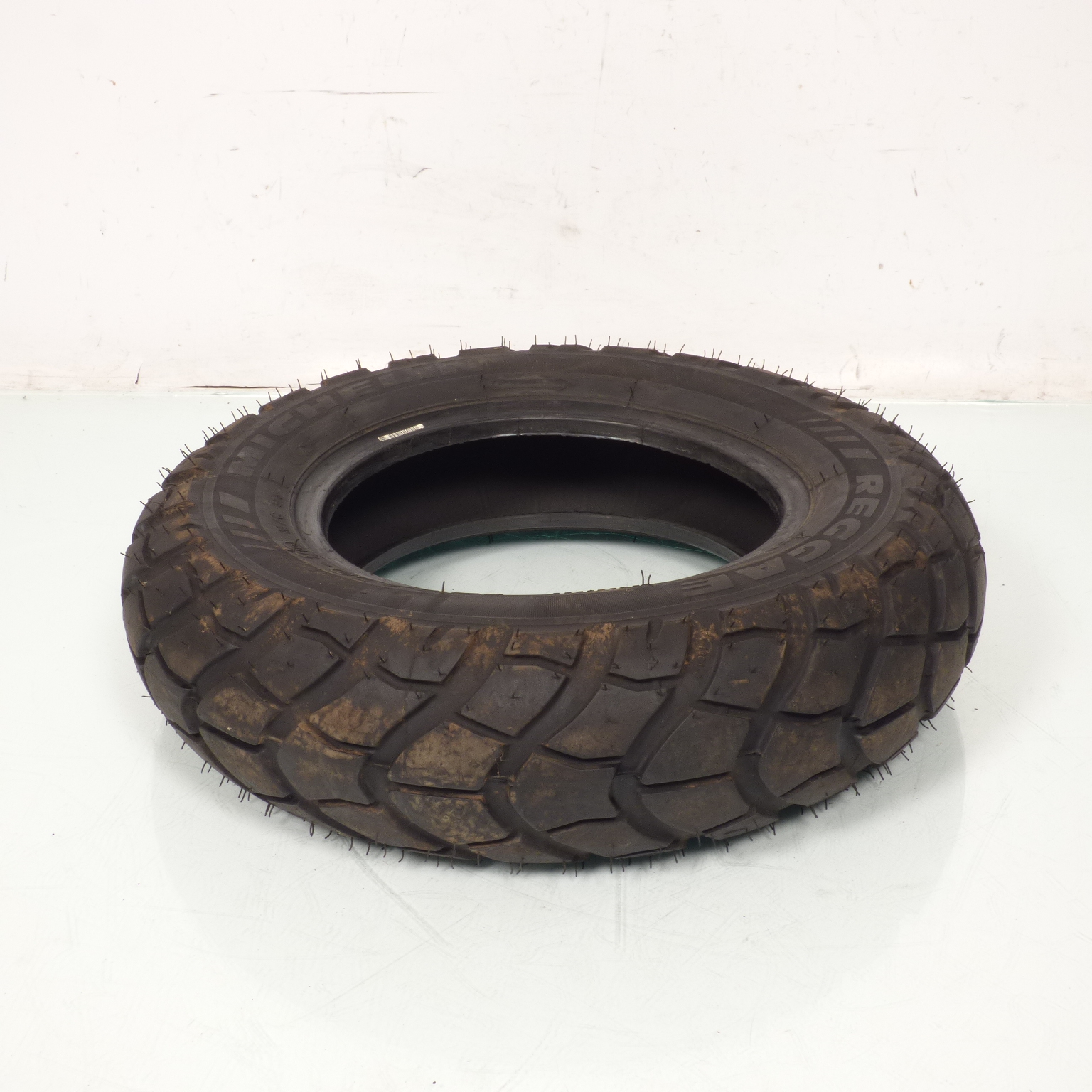 photo piece : Pneu 120-90-10->