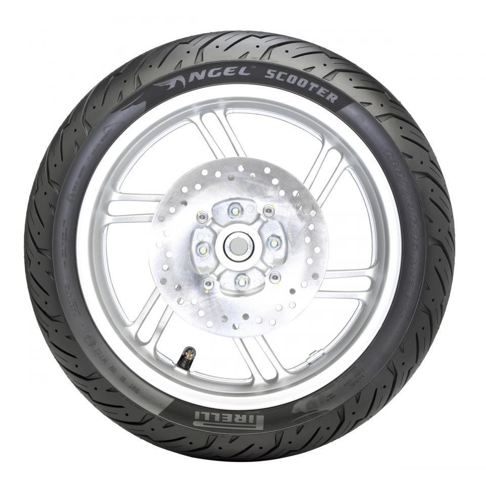 Pneu 100-90-14 Pirelli pour Auto Neuf