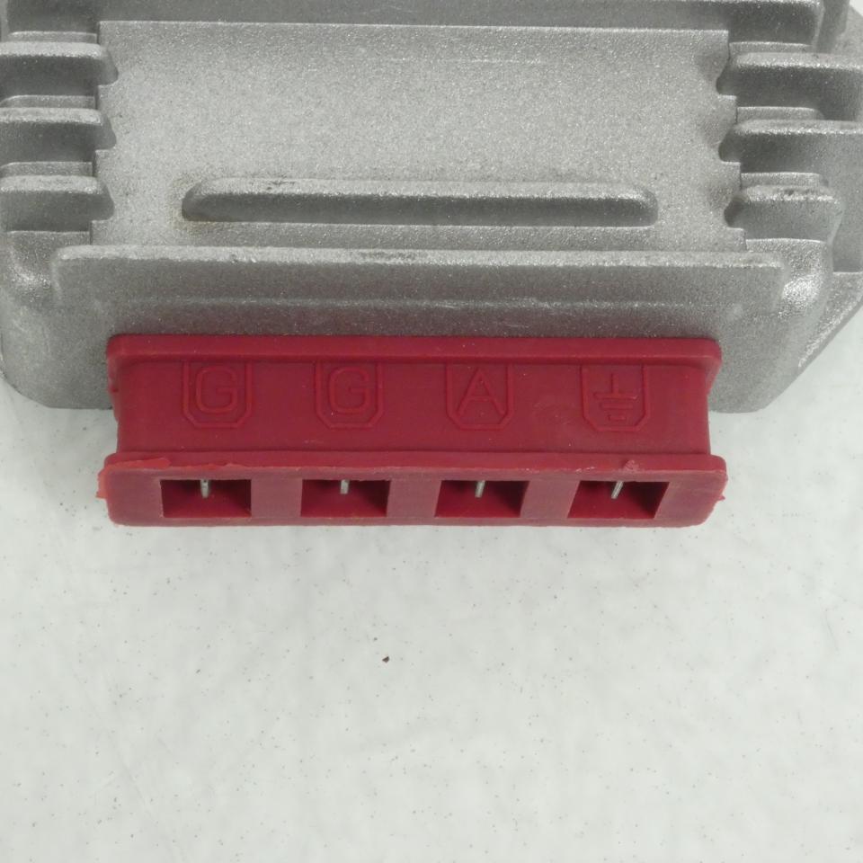 Régulateur de tension 12V Kyoto pour mobylette Piaggio 50 Bravo 1981-87 neuf